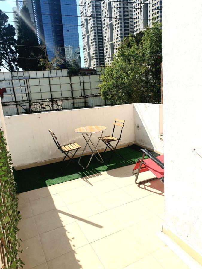 Magnifique Studio avec grande terasse à Tel Aviv Appartamento Esterno foto